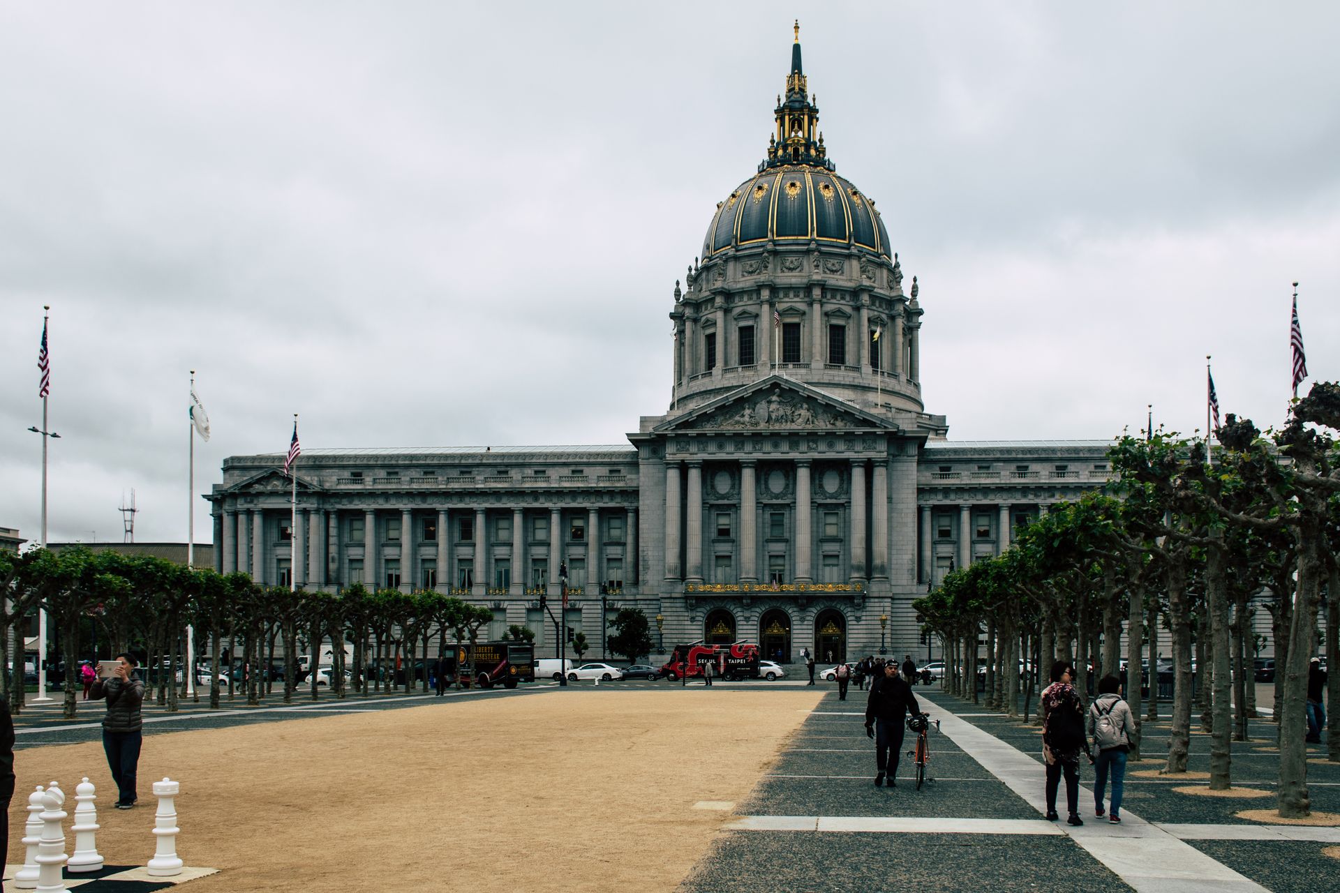 San Francisco City Hall seen from its public square under a cloudy sky (Pexels photo)